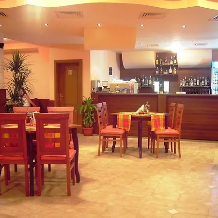 D&s - Severina فندق 3*