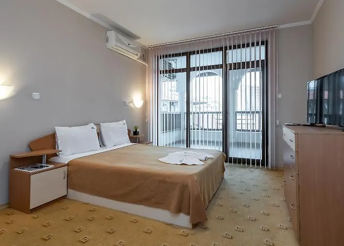 Ξενοδοχείο D&s - Severina 3*